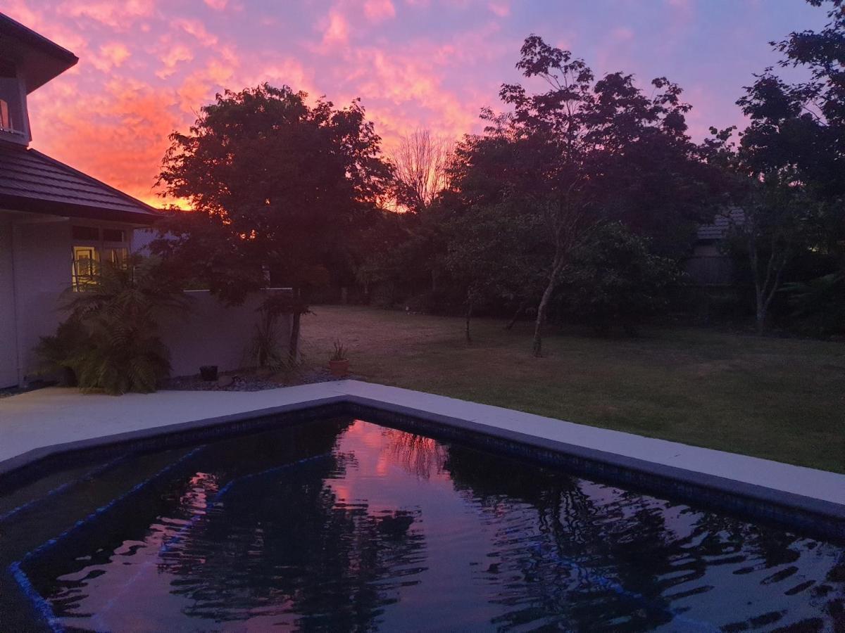 Robyn'S Retreat Hotel Hamilton Bagian luar foto